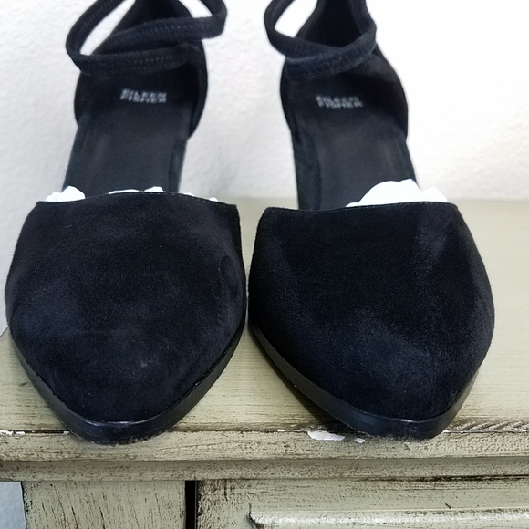 EILEEN FISHER Tilda Stacked Heel Pumps in Black with Dust Bag - Picture 5 of 8